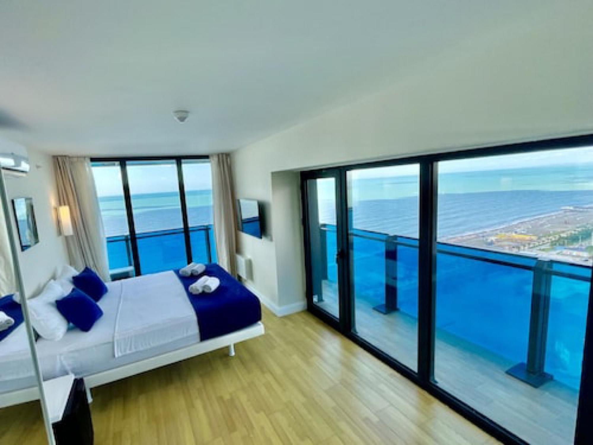 Orbi City-Sea View Aparthotel Batumi Exterior photo