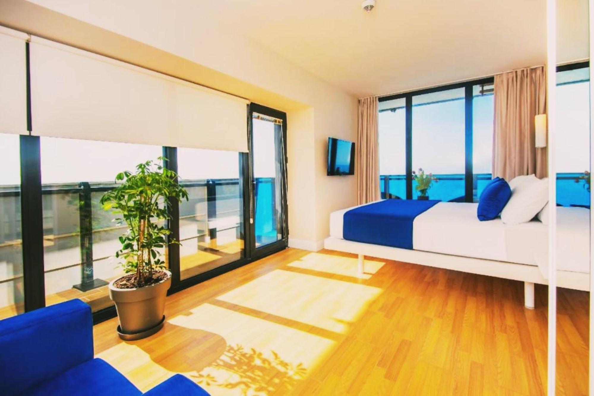 Orbi City-Sea View Aparthotel Batumi Exterior photo